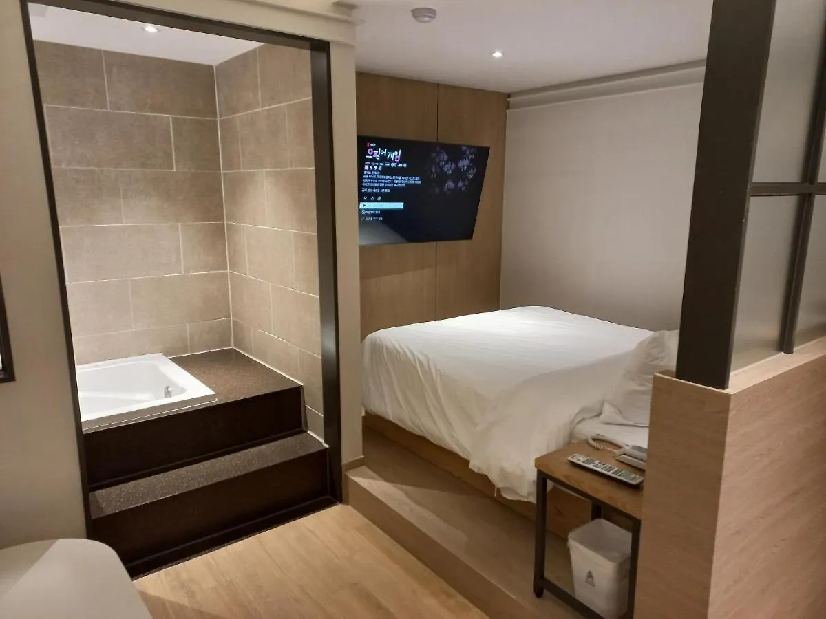 Adena Hotel Busan 0*,  South Korea