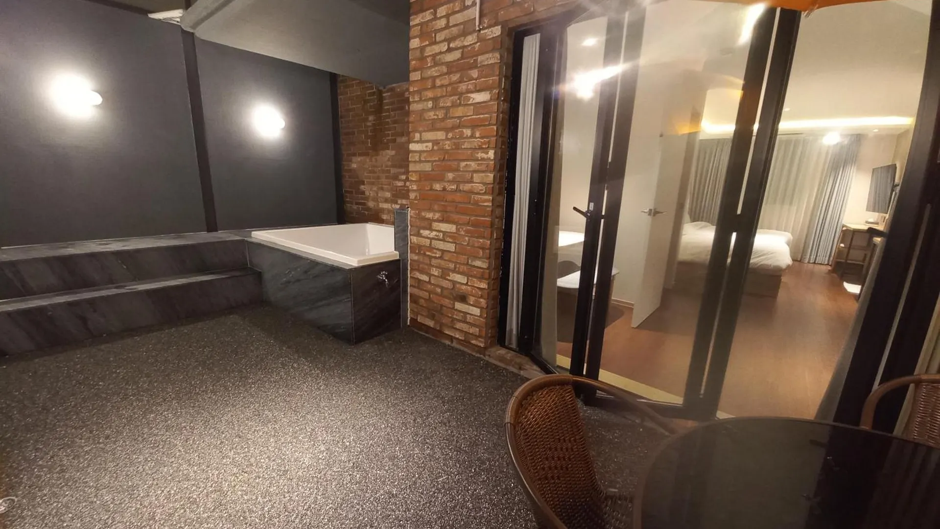 Adena Hotel Busan